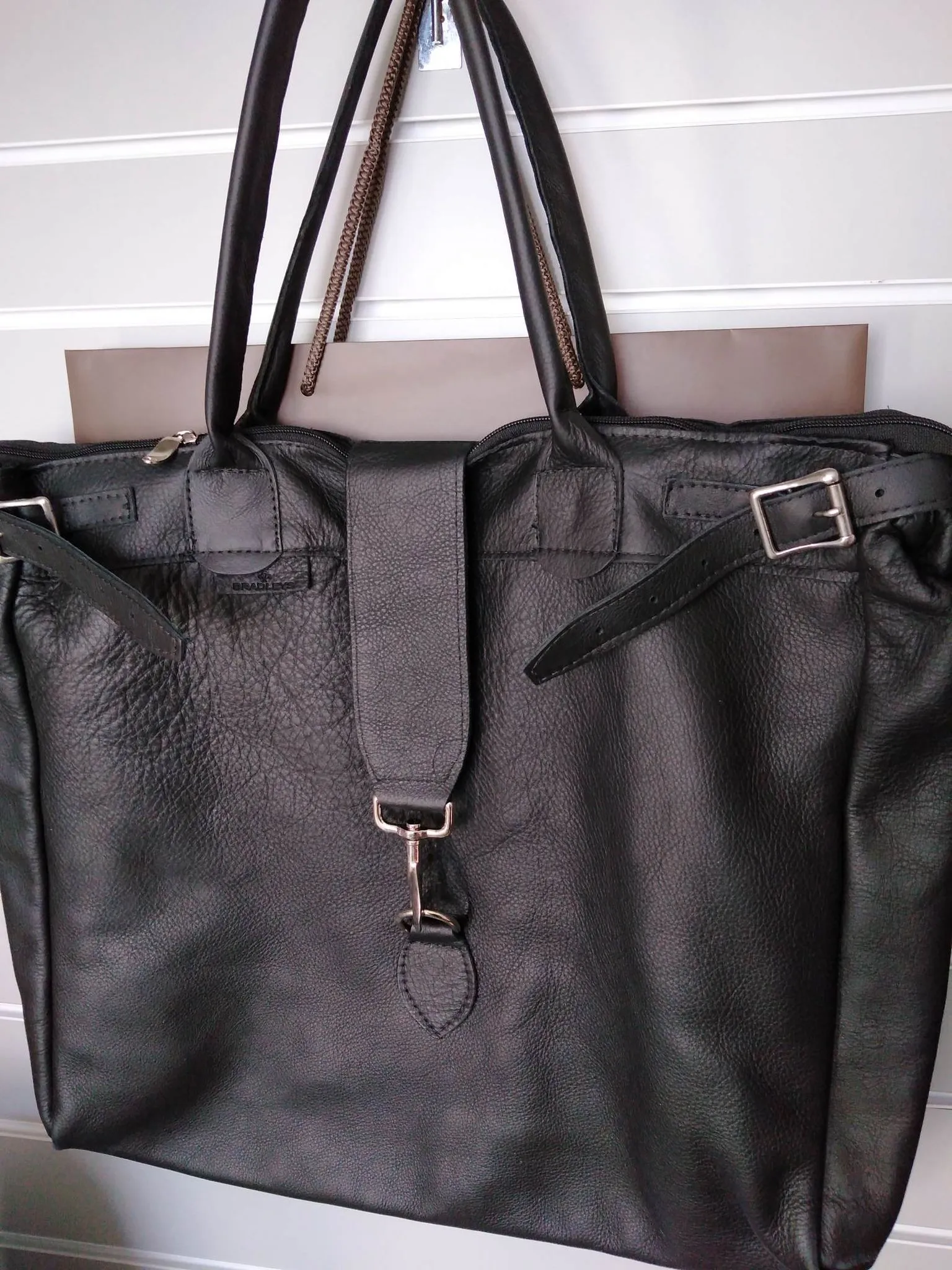 Large Grain Leather Weekender