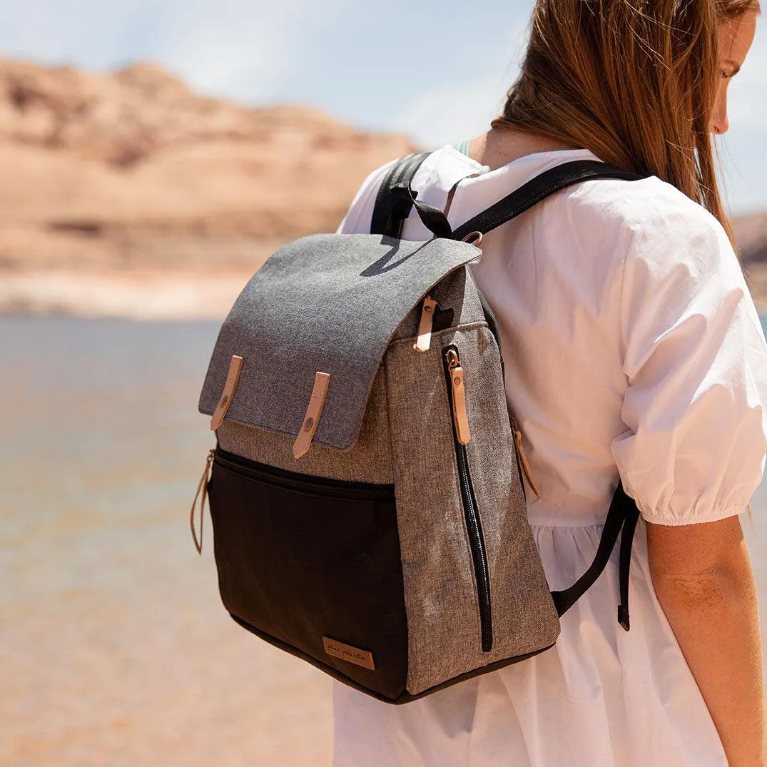 Meta Backpack in Graphite/Black